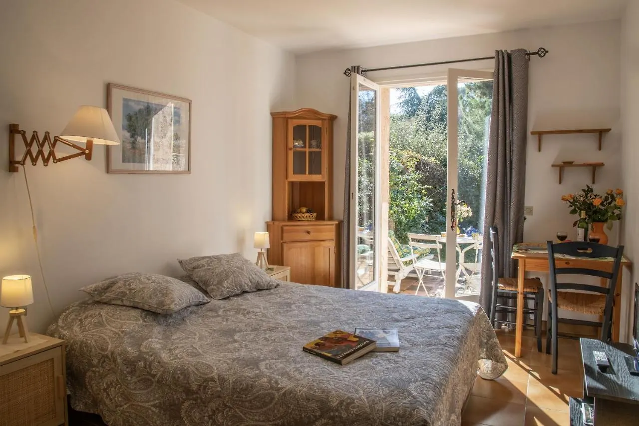 Le Mas Des Gardettes Saint-Paul-de-Vence 0*,  France